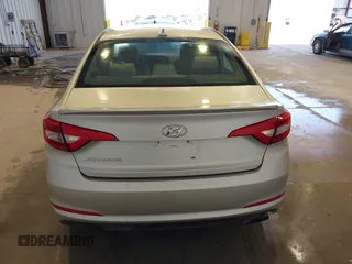2017 Hyundai Sonata SE with VIN 5NPE24AF1HH519230, listed as a IAAI auction lot 42170589 with 189,017 mi miles and . Bid and sale history available at carsss.com. Image 16.