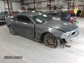 2011 Ford Mustang V6 with VIN 1ZVBP8EM4B5153112, listed as a IAAI auction lot 41891080 with 113,120 mi miles and . Bid and sale history available at DreamBid. Image 1.