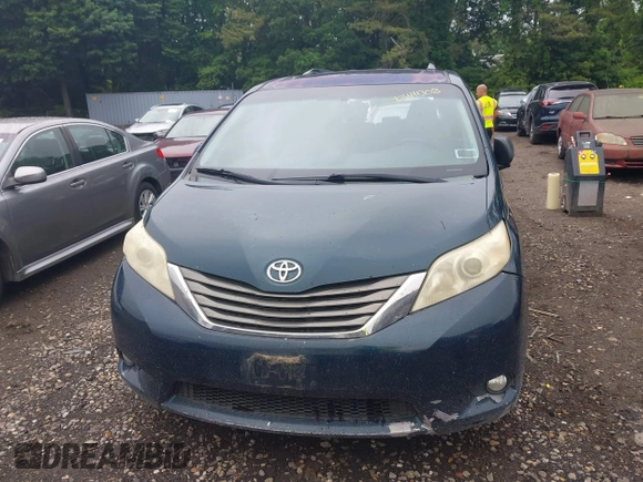 2011 Toyota Sienna XLE AAS с VIN 5TDYK3DC5BS090992, выставлен на аукционе IAAI как лот 42464308 с пробегом 356 672 миль миль и . История ставок и продаж доступна на DreamBid. Изображение 12.