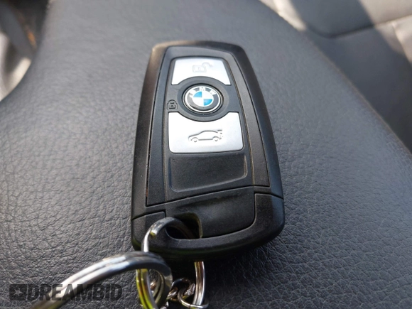 2013 BMW 3 Series 328i xDrive with VIN WBA3B3C59DF532234, listed as a IAAI auction lot 42708978 with 65,370 mi miles and . Bid and sale history available at DreamBid. Image 11.