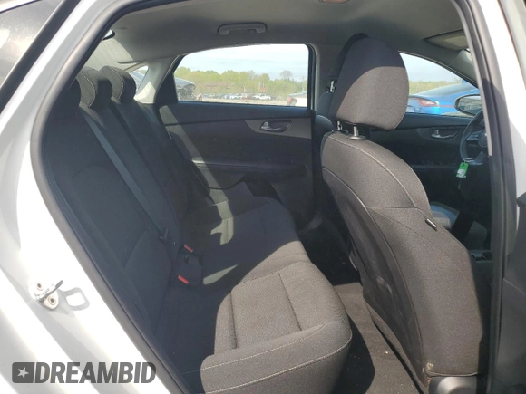 2021 Kia Forte LXS z VIN 3KPF24AD1ME279193, wystawiony jako Copart lot #53684135 z przebiegiem 83 954 mil mil oraz Szkoda całkowita • Salvage title. Historia ofert i sprzedaży dostępna na DreamBid. Obrazek 10.