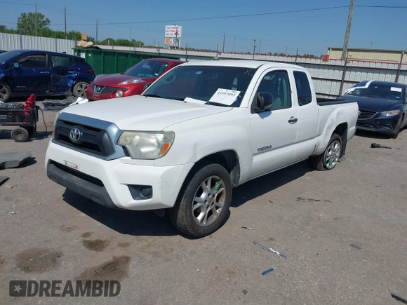 2013 Toyota Tacoma with VIN 5TFTX4CN2DX032744, listed as a IAAI auction lot 41997093 with 213,886 mi miles and . Bid and sale history available at DreamBid. Image 2.