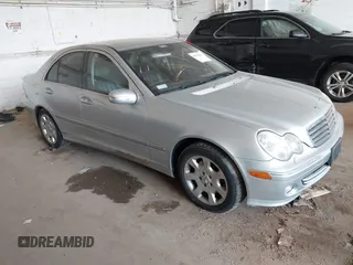 2005 Mercedes-Benz C 240 with VIN WDBRF81J15F655900, listed as a IAAI auction lot 42436525 with 1,113 mi miles and . Bid and sale history available at DreamBid. Image 1.