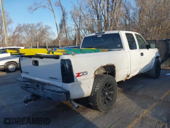 2004 Chevrolet Silverado 1500 Z71 with VIN 1GCEK19T94E401056, listed as a IAAI auction lot 41796330 with 301,264 mi miles and . Bid and sale history available at DreamBid. Image 4.