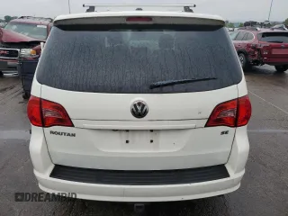 2010 Volkswagen Routan SE z VIN 2V4RW3D13AR388249, wystawiony jako Copart lot #58933225 z przebiegiem 177 570 mil mil oraz Czysty tytuł • Clean title. Historia ofert i sprzedaży dostępna na DreamBid. Obrazek 6.