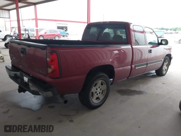 2005 Chevrolet Silverado 1500 LS with VIN 2GCEC19T551335430, listed as a IAAI auction lot 42195780 with 216,197 mi miles and . Bid and sale history available at DreamBid. Image 4.