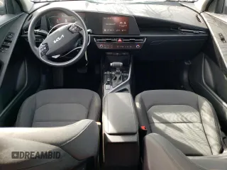 2024 Kia Niro LX with VIN KNDCP3LE8R5179213, listed as a Copart auction lot 49829785 with 9,224 mi miles and Salvage Title. Bid and sale history available at carsss.com. Image 8.