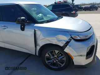 2021 Kia Soul S with VIN KNDJ23AU5M7795528, listed as a IAAI auction lot 41718018 with 75,098 mi miles and . Bid and sale history available at DreamBid. Image 18.