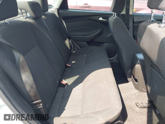 2015 Ford Focus SE z VIN 1FADP3F21FL348863, wystawiony jako IAAI lot #42401820 z przebiegiem 126 329 mil mil oraz . Historia ofert i sprzedaży dostępna na DreamBid. Obrazek 8.