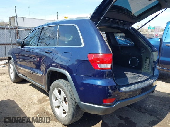 2013 Jeep Grand Cherokee Laredo with VIN 1C4RJEAG9DC621061, listed as a IAAI auction lot 41846537 with 107,264 mi miles. Bid and sale history available at carsss.com. Image 3.