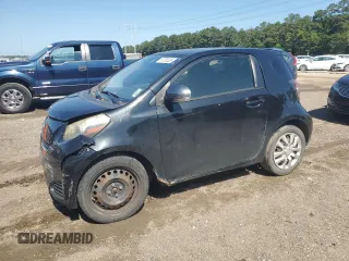 2013 Scion iQ z VIN JTNJJXB06DJ023043, wystawiony jako Copart lot #53755555 z przebiegiem 121 078 mil mil oraz Czysty tytuł • Clean title. Historia ofert i sprzedaży dostępna na DreamBid. Obrazek 1.