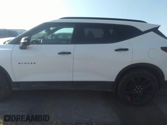 2020 Chevrolet Blazer LT z VIN 3GNKBCR49LS684674, wystawiony jako IAAI lot #40298156 z przebiegiem 83 008 mil mil oraz . Historia ofert i sprzedaży dostępna na DreamBid. Obrazek 14.