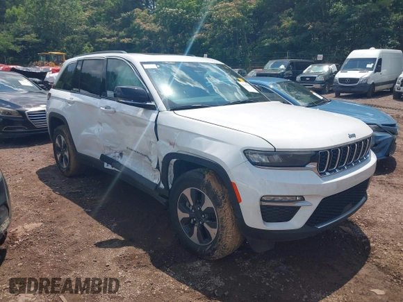 2024 Jeep Grand Cherokee с VIN 1C4RJYB60R8518323, выставлен на аукционе IAAI как лот 42462599 с пробегом 56 463 миль миль и . История ставок и продаж доступна на DreamBid. Изображение 1.