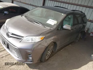 2019 Toyota Sienna XLE Auto Access Seat with VIN 5TDYZ3DC1KS986993, listed as a IAAI auction lot 40575042 with 73,581 mi miles. Bid and sale history available at carsss.com. Image 17.