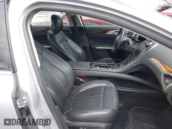 2014 Lincoln MKZ with VIN 3LN6L2G99ER824115, listed as a IAAI auction lot 41946660 with 134,323 mi miles. Bid and sale history available at carsss.com. Image 5.