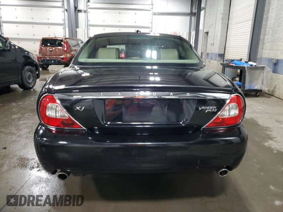 2008 Jaguar XJ Vanden Plas with VIN SAJWA82B28SH19503, listed as a Copart auction lot 78394894 with 159,071 mi miles and Salvage Title. Bid and sale history available at carsss.com. Image 6.