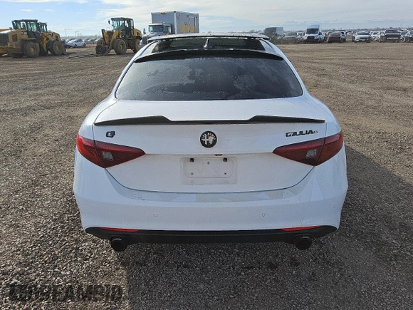 2017 Alfa Romeo Giulia with VIN ZARFAEBN6H7562443, listed as a Copart auction lot 42809925 with 0 mi miles and Clean Title. Bid and sale history available at carsss.com. Image 6.