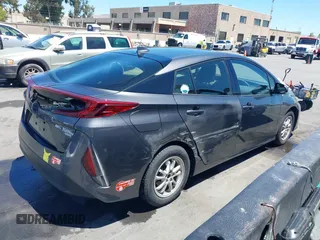 2017 Toyota Prius Plus with VIN JTDKARFP6H3004742, listed as a IAAI auction lot 42771447 with 88,862 mi miles and . Bid and sale history available at DreamBid. Image 4.