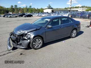 2015 Volkswagen Jetta SE z VIN 3VWD07AJ9FM237946, wystawiony jako Copart lot #55879085 z przebiegiem 107 236 mil mil oraz Szkoda całkowita • Salvage title. Historia ofert i sprzedaży dostępna na DreamBid. Obrazek 1.