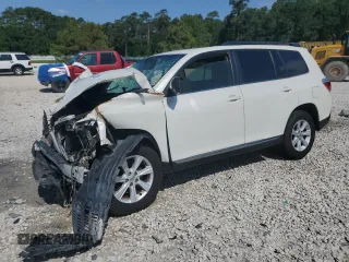 2013 Toyota Highlander z VIN 5TDZK3EH7DS120639, wystawiony jako Copart lot #56234285 z przebiegiem 239 757 mil mil oraz Nie do naprawy • Non repairable. Historia ofert i sprzedaży dostępna na DreamBid. Obrazek 1.