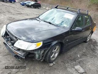 2005 Saab 9-5 Aero with VIN YS3EH49G353510718, listed as a IAAI auction lot 42031682 with 152,877 mi miles. Bid and sale history available at carsss.com. Image 2.