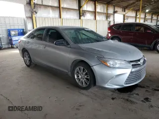 2015 Toyota Camry XLE with VIN 4T4BF1FK6FR453502, listed as a Copart auction lot 53556835 with 293,917 mi miles and Clean Title. Bid and sale history available at carsss.com. Image 4.