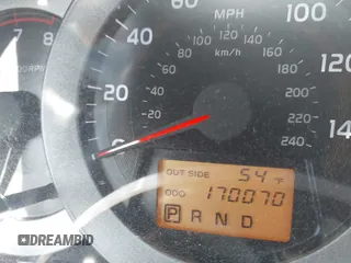 2007 Toyota RAV4 with VIN JTMZK33V275007345, listed as a IAAI auction lot 41818595 with 170,070 mi miles. Bid and sale history available at carsss.com. Image 7.