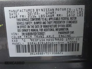 2025 Nissan Sentra S z VIN 3N1AB8BV9SY308821, wystawiony jako IAAI lot #42367623 z przebiegiem 2 098 mil mil oraz . Historia ofert i sprzedaży dostępna na DreamBid. Obrazek 9.