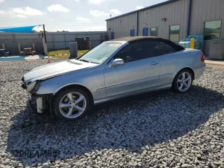 2005 Mercedes-Benz CLK-Class 3.2L with VIN WDBTK65J85F161159, listed as a Copart auction lot 51346385 with 102,447 mi miles and Salvage Title. Bid and sale history available at carsss.com. Image 1.