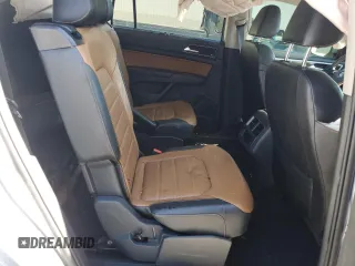 2018 Volkswagen Atlas SEL Premium with VIN 1V2NR2CA0JC574172, listed as a Copart auction lot 49454025 with 113,823 mi miles and Salvage title. Bid and sale history available at DreamBid. Image 11.
