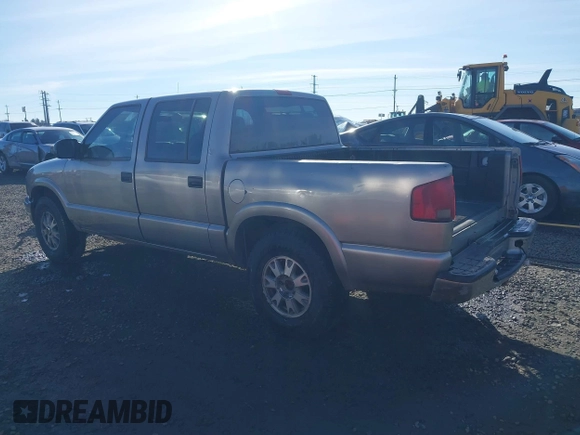 2004 GMC Sonoma SLS with VIN 1GTDT13X94K114290, listed as a IAAI auction lot 41361441 with 1 mi miles. Bid and sale history available at carsss.com. Image 3.
