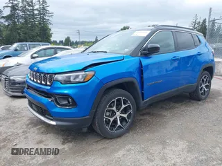2024 Jeep Compass Limited with VIN 3C4NJDCNXRT125377, listed as a IAAI auction lot 42189901 with 28,822 mi miles and . Bid and sale history available at carsss.com. Image 17.