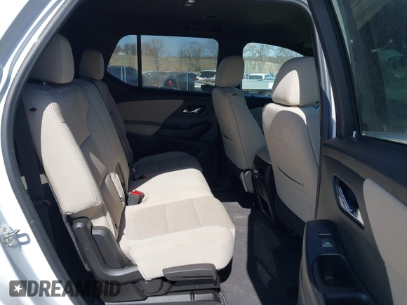 2022 Chevrolet Traverse LS with VIN 1GNEVLKWXNJ102005, listed as a IAAI auction lot 41797800 with 68,800 mi miles. Bid and sale history available at carsss.com. Image 8.
