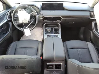 2025 Mazda CX-70 Preferred z VIN JM3KJBHD7S1115370, wystawiony jako Copart lot #80900824 z przebiegiem 5178 mil mil oraz Tytuł czysty. Historia ofert i sprzedaży dostępna na DreamBid. Obrazek 8.