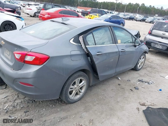 2018 Chevrolet Cruze LT with VIN 1G1BE5SM2J7217221, listed as a IAAI auction lot 41055413 with 1 mi miles. Bid and sale history available at carsss.com. Image 4.