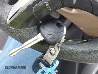 2011 Hyundai Elantra Limited с VIN 5NPDH4AE1BH032618, выставлен на аукционе IAAI как лот 42355543 с пробегом 157 926 миль миль и . История ставок и продаж доступна на DreamBid. Изображение 11.