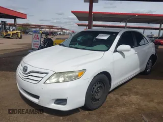 2011 Toyota Camry LE with VIN 4T1BF3EK2BU674189, listed as a IAAI auction lot 41807932 with 185,859 mi miles. Bid and sale history available at carsss.com. Image 17.