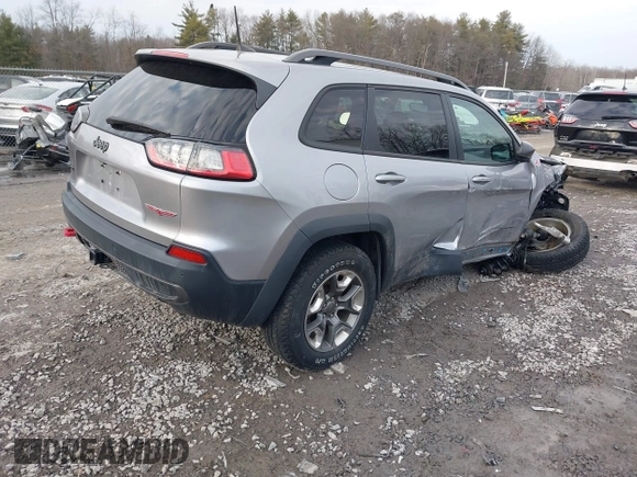 2019 Jeep Cherokee Trailhawk with VIN 1C4PJMBX5KD103259, listed as a IAAI auction lot 41704861 with 39,923 mi miles and . Bid and sale history available at DreamBid. Image 4.