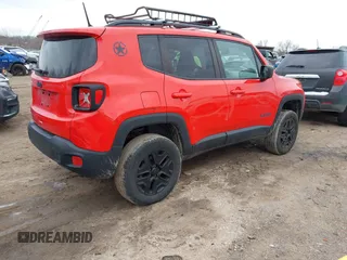 2018 Jeep Renegade Upland z VIN ZACCJBAB2JPH99054, wystawiony jako IAAI lot #41315646 z przebiegiem 100 710 mil mil oraz . Historia ofert i sprzedaży dostępna na DreamBid. Obrazek 4.