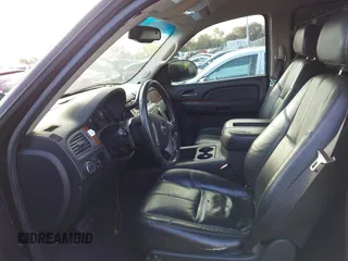 2008 GMC Yukon SLT w/4SB with VIN 1GKFC13078R161685, listed as a IAAI auction lot 41539964 with 267,744 mi miles. Bid and sale history available at carsss.com. Image 5.