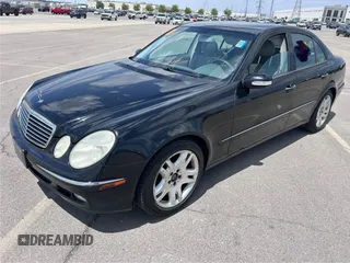 2003 Mercedes-Benz E 500 z VIN WDBUF70J43A112315, wystawiony jako Copart lot #60903695 z przebiegiem 169 537 mil mil oraz Czysty tytuł • Clean title. Historia ofert i sprzedaży dostępna na DreamBid. Obrazek 1.