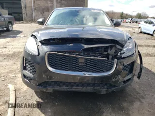 2018 Jaguar E-Pace SE z VIN SADFP2FX9J1Z32283, wystawiony jako Copart lot #45984584 z przebiegiem 80 697 mil mil oraz . Historia ofert i sprzedaży dostępna na DreamBid. Obrazek 5.