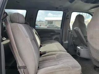 2001 Ford Excursion Special Serv z VIN 1FMNU40L91EB52063, wystawiony jako Copart lot #50835925 z przebiegiem 264 567 mil mil oraz Czysty tytuł • Clean title. Historia ofert i sprzedaży dostępna na DreamBid. Obrazek 11.