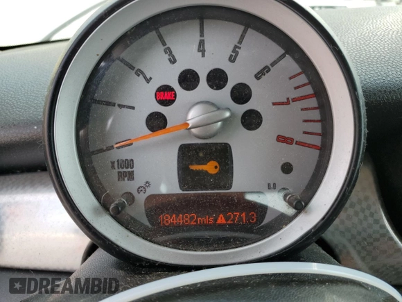 2008 MINI Hardtop S with VIN WMWMF73548TT86932, listed as a Copart auction lot 65881935 with 184,482 mi miles and Clean title. Bid and sale history available at DreamBid. Image 9.
