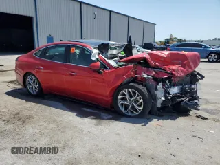 2020 Hyundai Sonata SEL z VIN 5NPEF4JA5LH024661, wystawiony jako Copart lot #56717715 z przebiegiem Nie podano mil oraz Nie do naprawy. Historia ofert i sprzedaży dostępna na DreamBid. Obrazek 4.