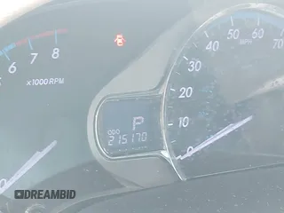 2012 Toyota Sienna XLE AAS с VIN 5TDYK3DC8CS177335, выставлен на аукционе IAAI как лот 42529501 с пробегом 215 170 миль миль и . История ставок и продаж доступна на DreamBid. Изображение 7.