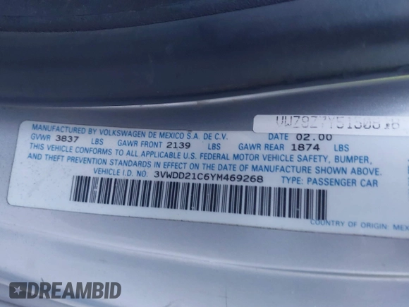 2000 Volkswagen Beetle GLX с VIN 3VWDD21C6YM469268, выставлен на аукционе IAAI как лот 41208322 с пробегом 169 546 миль миль и . История ставок и продаж доступна на DreamBid. Изображение 9.