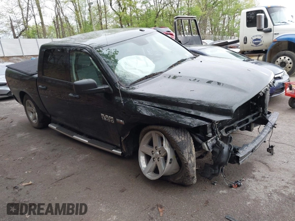 2017 Ram 1500 Express z VIN 3C6RR7KT3HG705029, wystawiony jako IAAI lot #42199557 z przebiegiem 98 229 mil mil oraz . Historia ofert i sprzedaży dostępna na DreamBid. Obrazek 1.