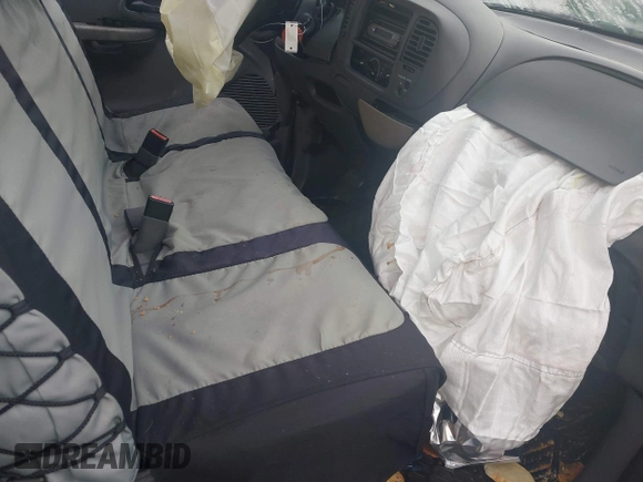 2004 Ford F-150 XL с VIN 2FTRF172X4CA89139, выставлен на аукционе IAAI как лот 42038181 с пробегом Не указан миль и . История ставок и продаж доступна на DreamBid. Изображение 8.
