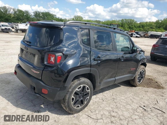 2017 Jeep Renegade Trailhawk z VIN ZACCJBCB3HPG30622, wystawiony jako Copart lot #55051675 z przebiegiem 82 478 mil mil oraz Szkoda całkowita • Salvage title. Historia ofert i sprzedaży dostępna na DreamBid. Obrazek 3.